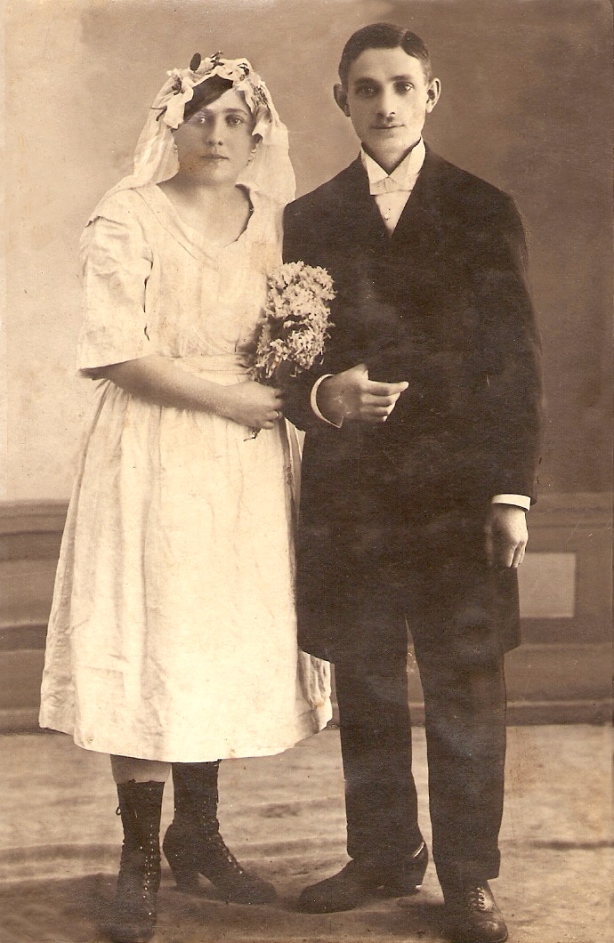 Wedding of Tobias [Efraim Tuvia], son of Oskar [Osher] Klionsky(1861 - 1943), Wilno, Lithuania, 1922